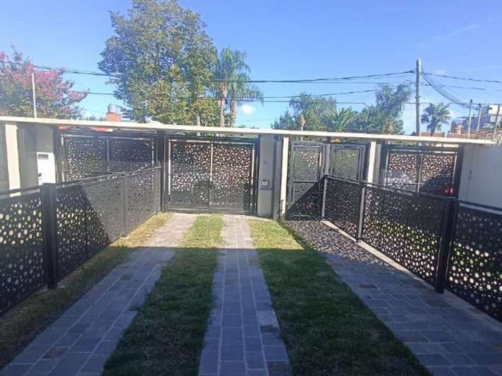 Departamento en venta en Olazábal, Buenos Aires