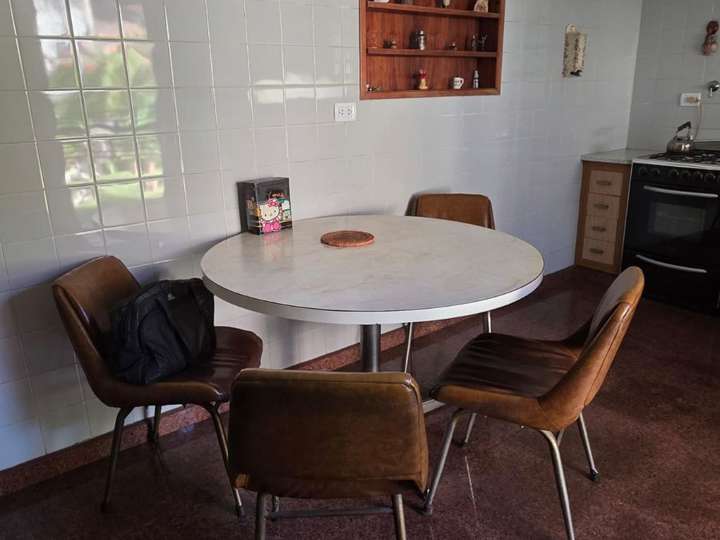 Casa en venta en General Juan José Valle, 998, Buenos Aires