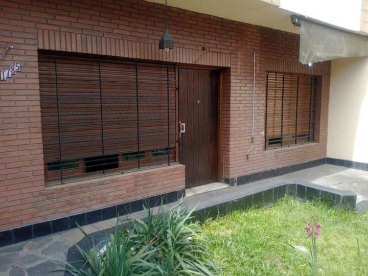 Casa en venta en Segurola, 1599, La Tablada