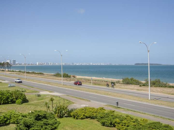 Apartamento en venta en Pinares, Maldonado