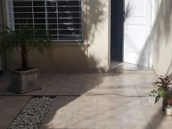 Departamento en alquiler en Avenida General San Martín, La Tablada
