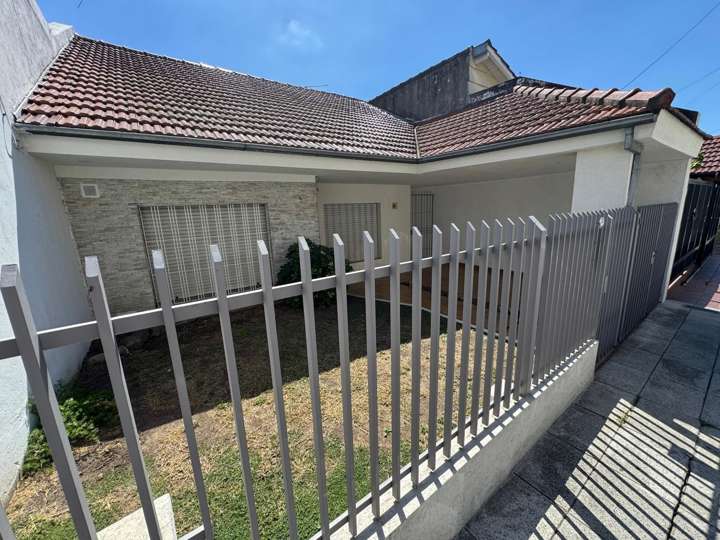 Casa en venta en Norteamérica, 169, Villa Sarmiento