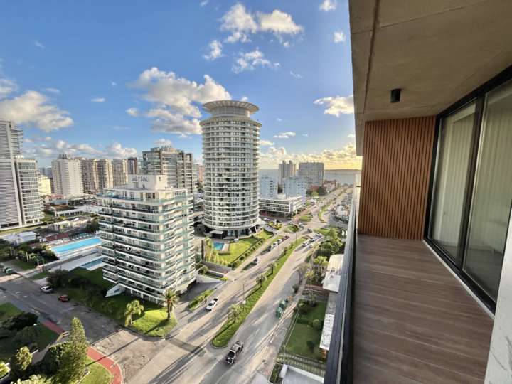 Apartamento en alquiler en Avenida Chiverta, Maldonado