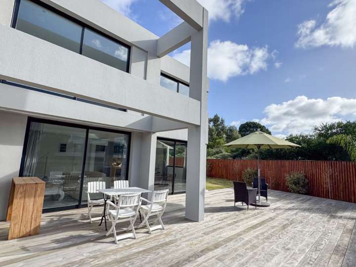 Apartamento en venta en Iris, La Barra