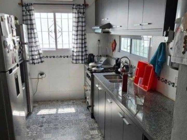 Casa en venta en Lugones, 742, Buenos Aires