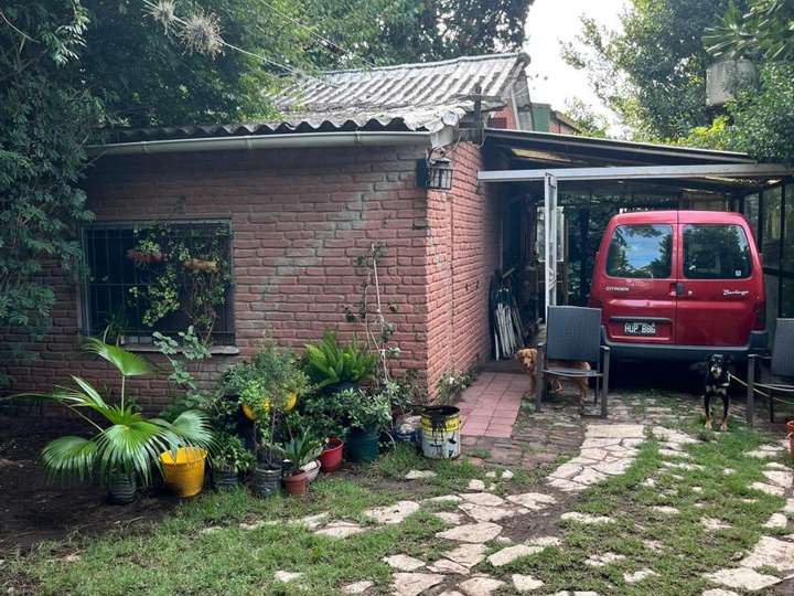 Casa en venta en Julio Acerboni, Buenos Aires