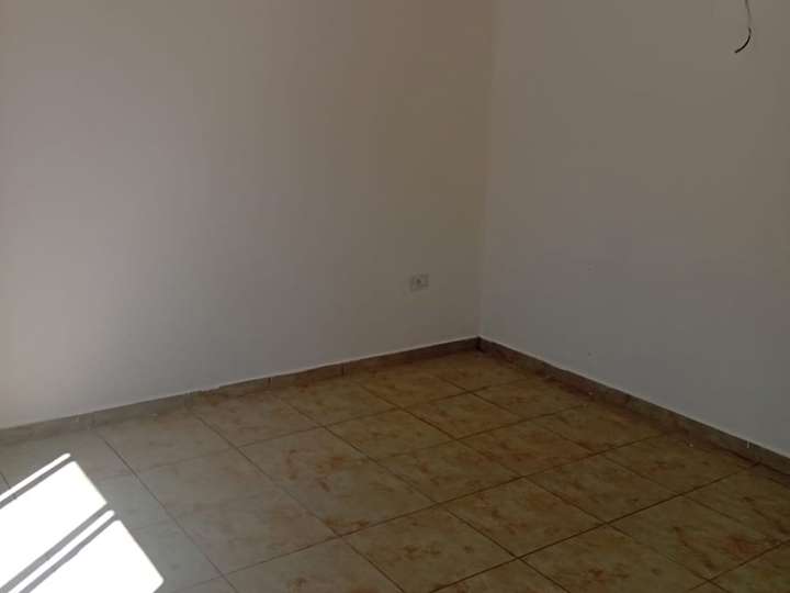 Departamento en alquiler en Cayetano Bourdet, Garín