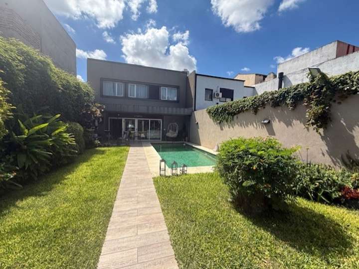 Casa en venta en Miralla, 498, Ciudad Autónoma de Buenos Aires