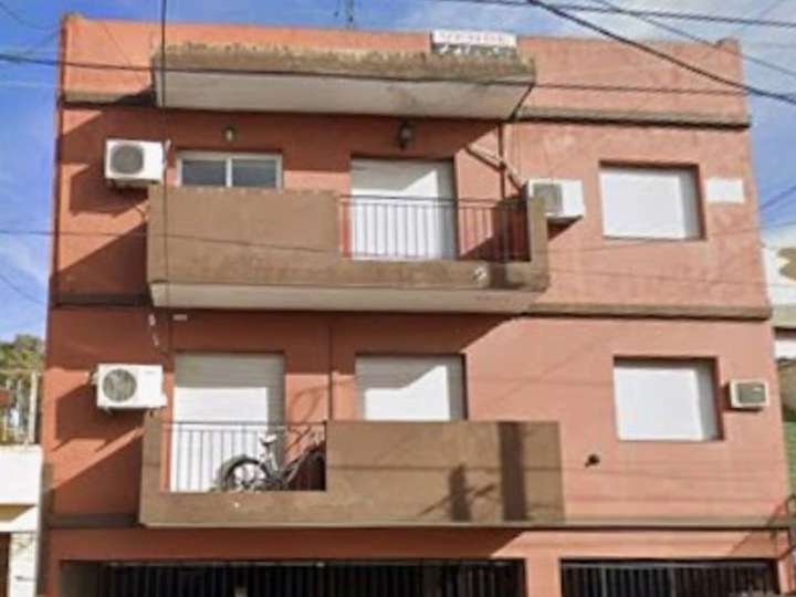 Departamento en venta en Chile, 90, Villa Sarmiento
