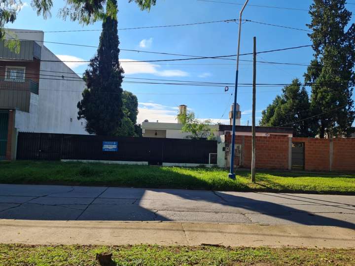 Casa en alquiler en Avenida América, 1383, Tucumán