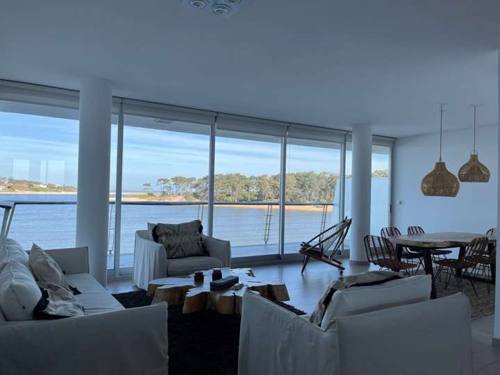 Apartamento en venta en La Barra