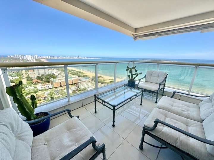 Apartamento en venta en Avenida República Argentina, Maldonado