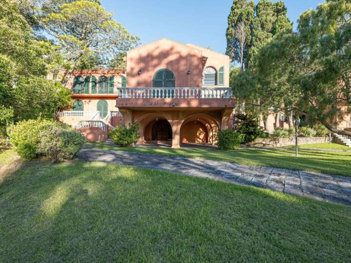 Casa en venta en Avenida Antonio Lussich, Punta Ballena