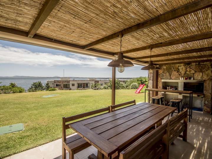 Apartamento en venta en Mar Jónico, Punta Ballena