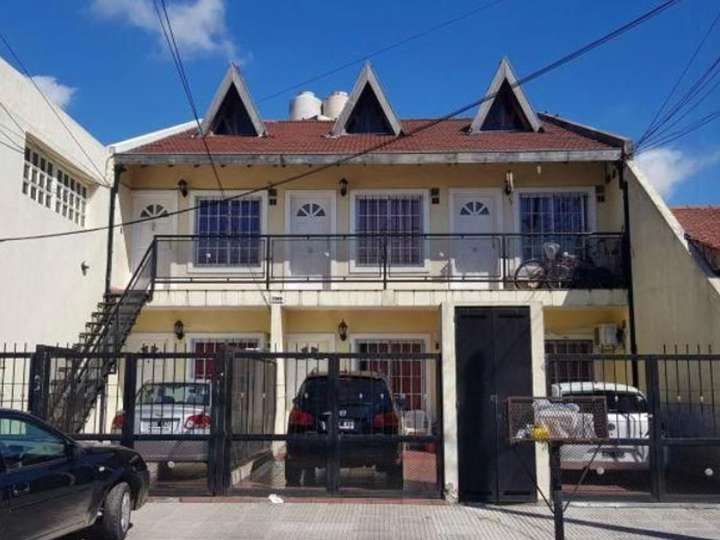 Departamento en alquiler en Juan del Campillo, 2081, Villa Luzuriaga