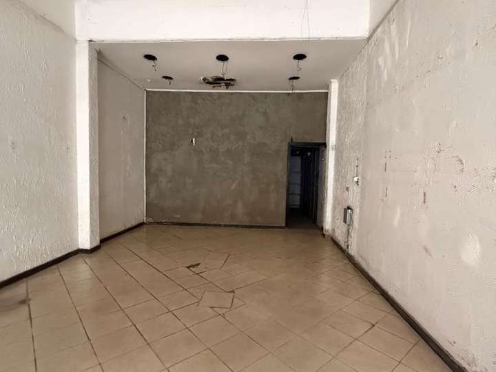 Comercial / Tienda en alquiler en Avenida Cristianía, Buenos Aires