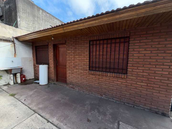 Departamento en alquiler en Ituzaingó, 6158, Villa Luzuriaga