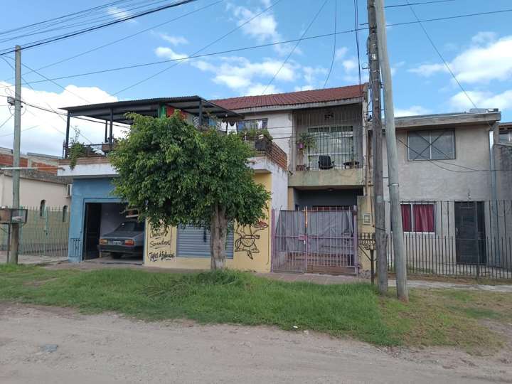 Casa en venta en Río Colorado, Villa Vatteone