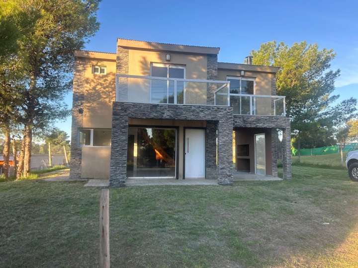Departamento en venta en Juan Manuel de Rosas, Buenos Aires