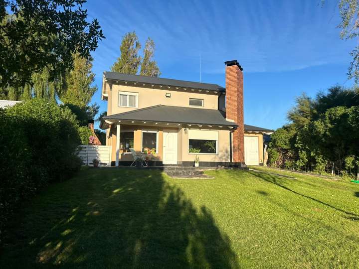 Casa en venta en El Colibrí, Buenos Aires