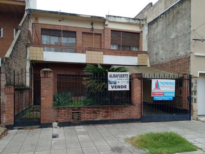 Casa en venta en Segurola, 1599, La Tablada