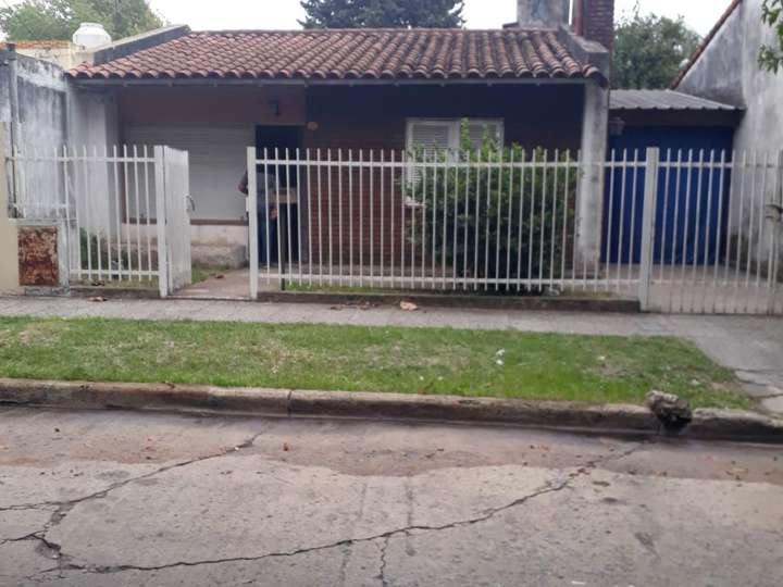 Casa en venta en Italia, 1902, Buenos Aires