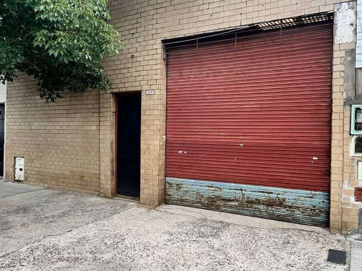 Comercial / Tienda en venta en Mom, 3400, Ciudad Autónoma de Buenos Aires