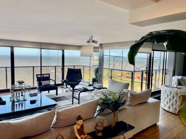Apartamento en venta en Rambla Mahatma Gandhi, Montevideo