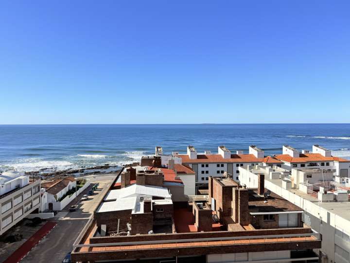 Apartamento en venta en Las Focas (Calle 30), Maldonado