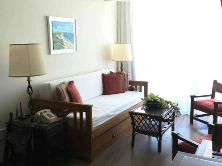 Apartamento en venta en Rambla General Artigas, Maldonado