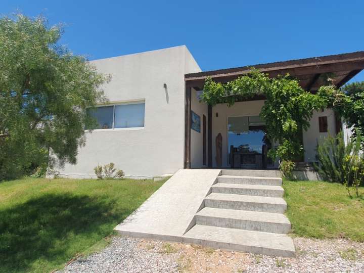Casa en venta en Avenida Eduardo Víctor Haedo, La Barra