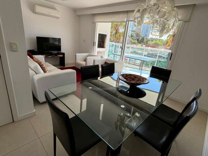 Apartamento en venta en Avenida Francia, Maldonado