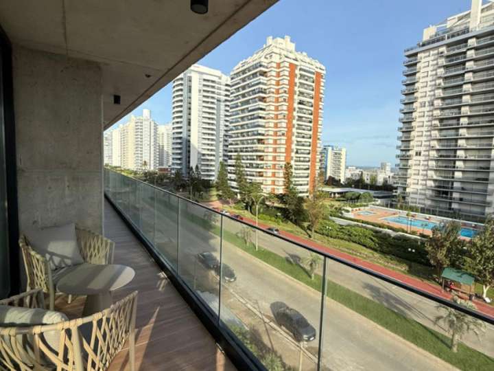 Apartamento en venta en Avenida Chiverta, Maldonado