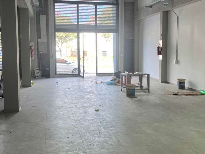 Comercial / Tienda en alquiler en Avenida Néstor Kirchner, Tucumán
