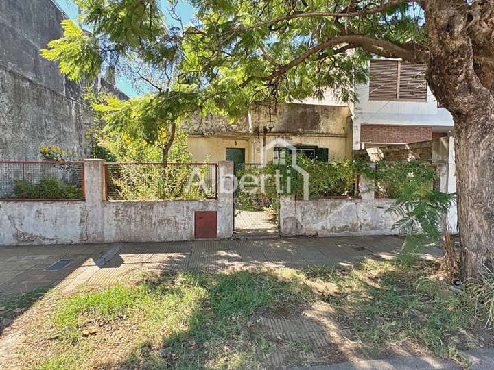 Casa en venta en Martina Céspedes, 2139, El Palomar