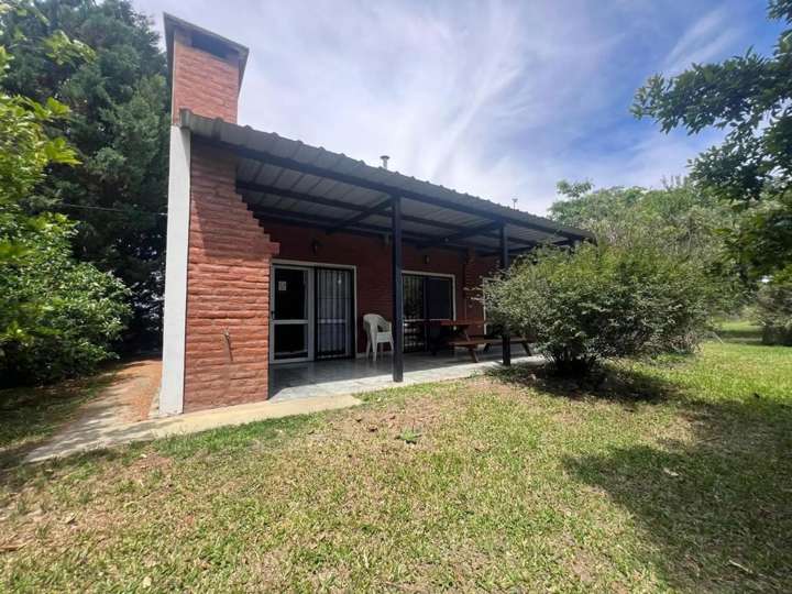 Casa en venta en Buenos Aires, 702