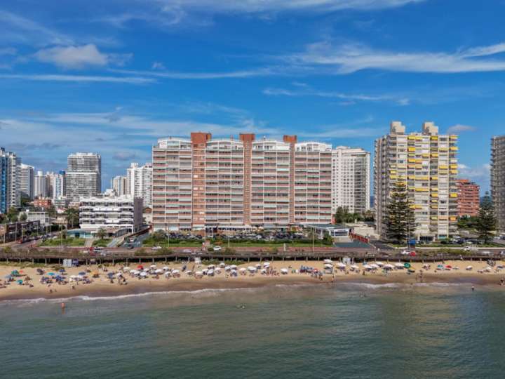 Apartamento en venta en Rambla Doctor Claudio Williman, Maldonado