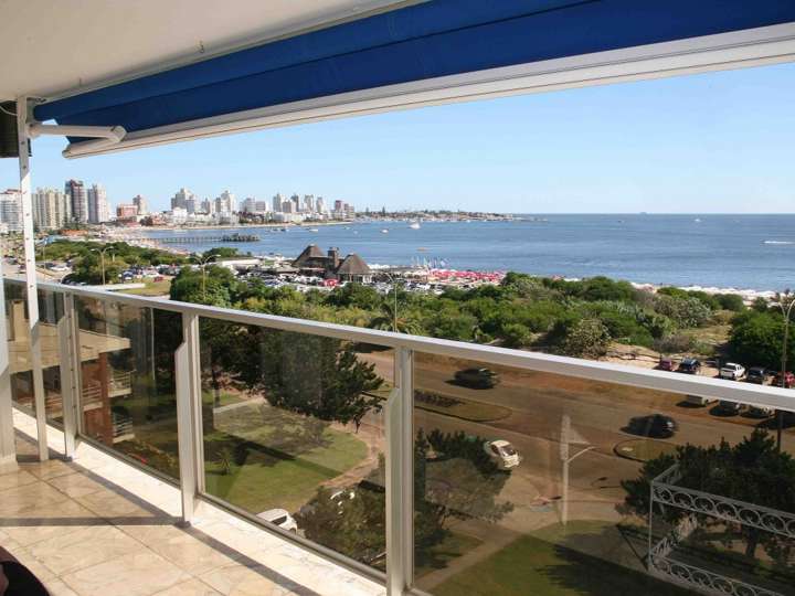 Apartamento en venta en Rambla Doctor Claudio Williman, Maldonado