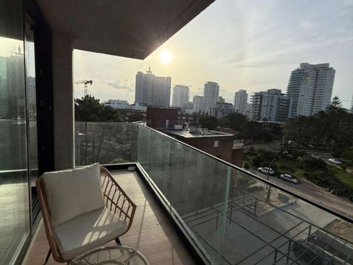 Apartamento en venta en Avenida Chiverta, Maldonado