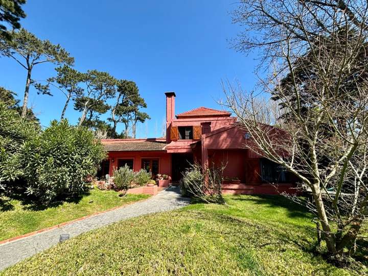 Casa en venta en De Los Eucaliptus, Maldonado