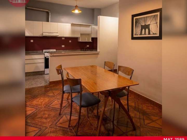 Casa en venta en Rómulo Naón, 724, Lomas del Mirador