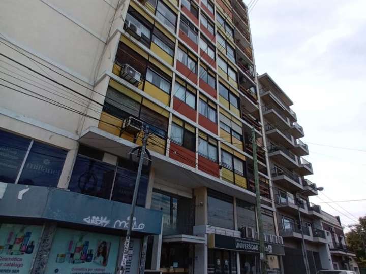 Departamento en venta en 81 - Sarmiento, 1895, Ciudad del Libertador General San Martín