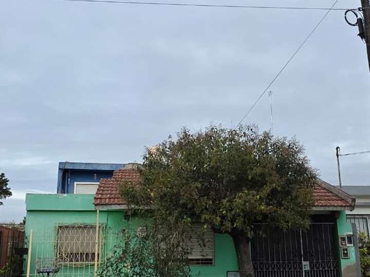 Edificio en venta en Oran, Buenos Aires