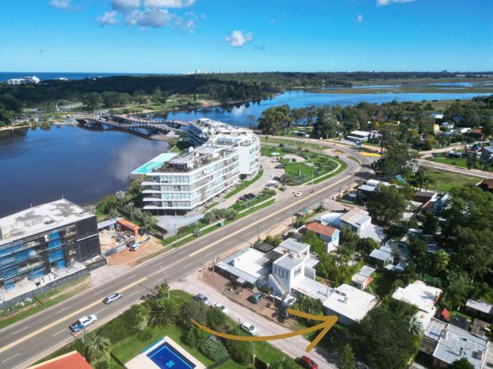 Terreno en venta en Romeo Gavioli, El Tesoro