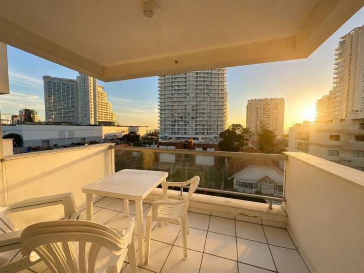 Apartamento en venta en Bulevar General José Gervasio Artigas, Maldonado