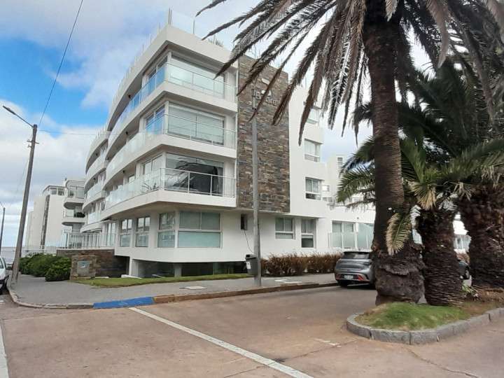 Apartamento en venta en El Mesana (Calle 24), Maldonado