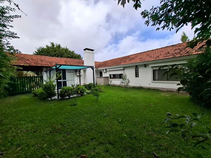 Casa en venta en Pinares, Maldonado