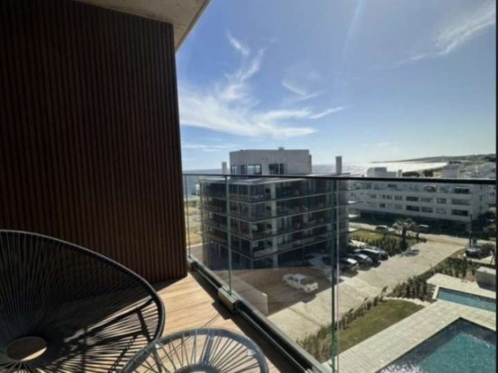 Apartamento en venta en Pinares, Maldonado
