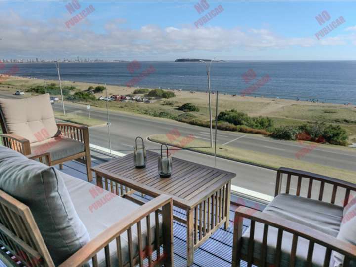 Apartamento en venta en Pinares, Maldonado