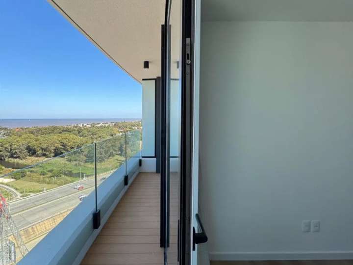 Apartamento en venta en Bañados de Carrasco, Montevideo